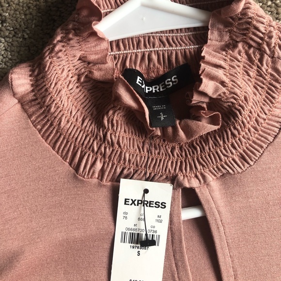 Express silky blouse with keyhole cutout   Size S - Picture 2 of 2